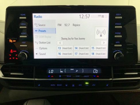 Used 2021 Toyota Sienna XLE AWD/4WD image 20