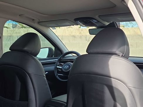 Used 2022 Hyundai Tucson Limited image 16