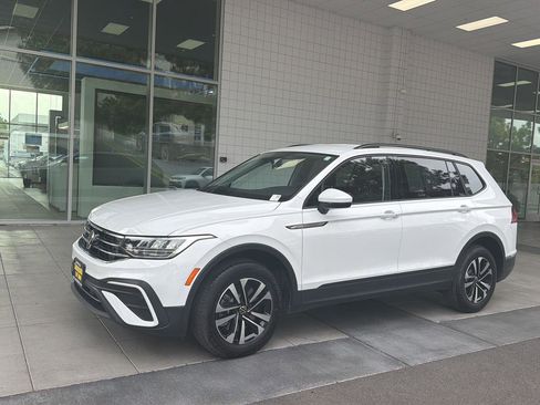 Certified 2022 Volkswagen Tiguan S image 1