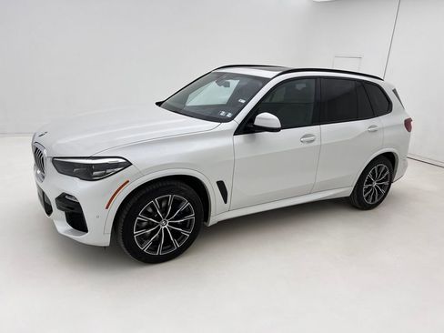 Used 2021 BMW X5 xDrive40i w/ M Sport Package image 5