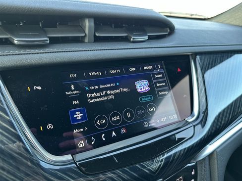 Certified 2024 Cadillac XT6 Premium Luxury image 16