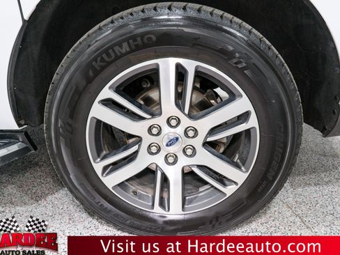 Used 2023 Ford Expedition Max Limited image 10