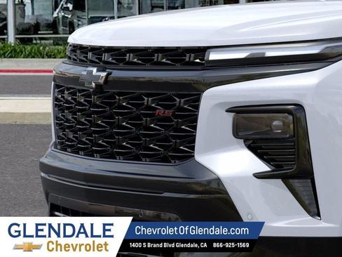 New 2026 Chevrolet Traverse RS w/ LPO, Floor Liner Package image 13