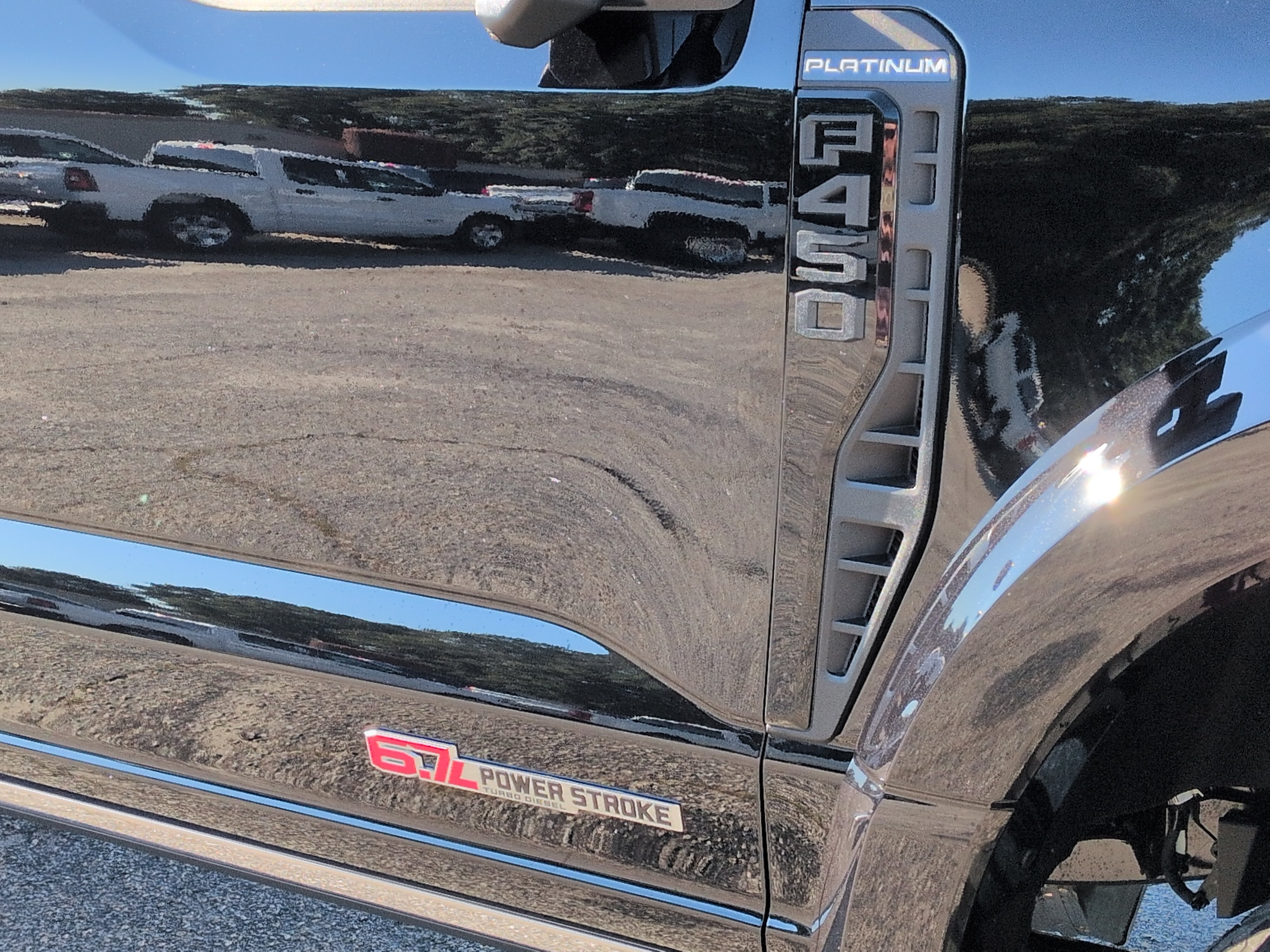 Used 2026 Ford F450 Platinum w/ FX4 Off-Road Package AWD/4WD image 11