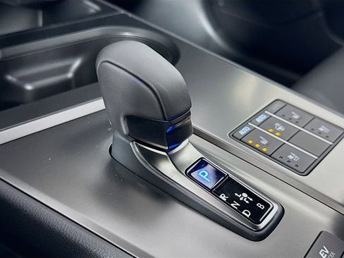 New 2025 Lexus UX 300h 300h Premium image 15