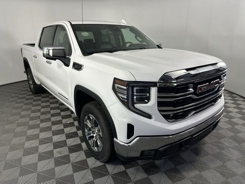 Used 2024 GMC Sierra 1500 SLT RWD image 6