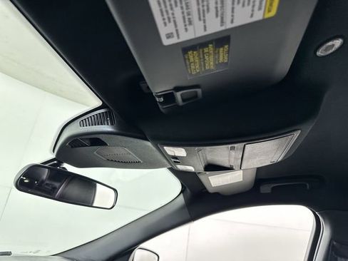 Used 2025 Ford Escape ST-Line FWD image 19