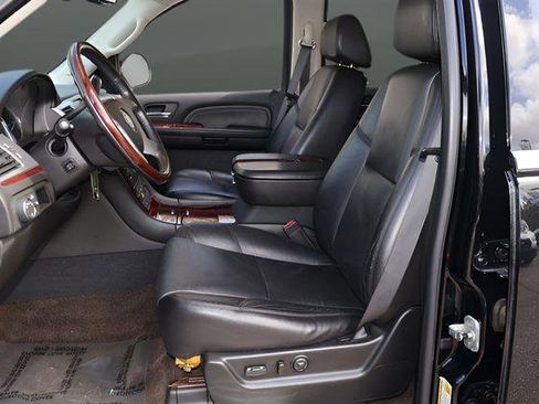 Used 2009 Cadillac Escalade Hybrid RWD image 14