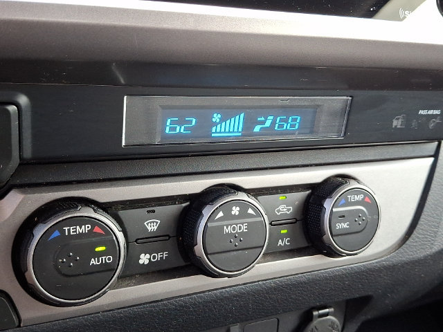 Used 2022 Toyota Tacoma SR5 AWD/4WD image 15