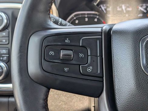 Used 2022 GMC Sierra 3500 AT4 w/ AT4 Preferred Package AWD/4WD image 34