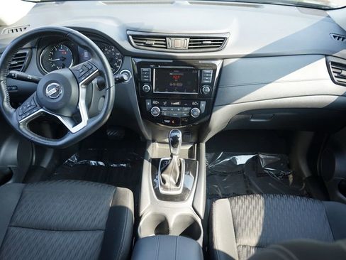 Used 2019 Nissan Rogue SV image 22