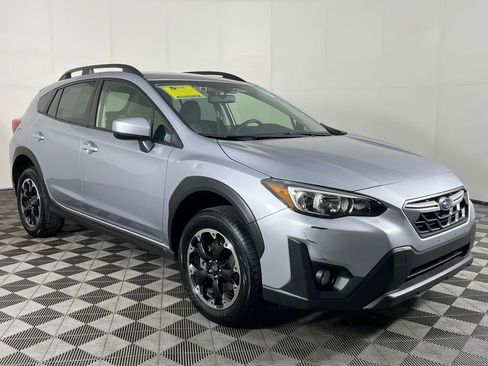 Used 2023 Subaru Crosstrek 2.0i Premium AWD/4WD image 3