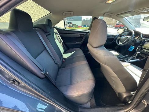 Used 2019 Toyota Corolla XLE image 12