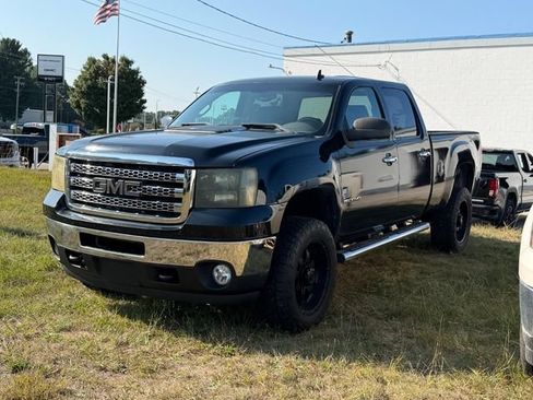 Used 2012 GMC Sierra 2500 SLT w/ SLT Convenience Package AWD/4WD image 2