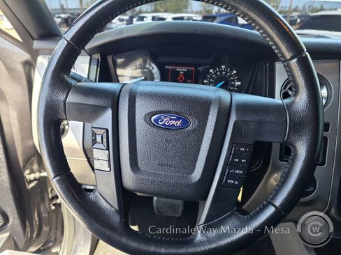 Used 2017 Ford Expedition XLT RWD image 24