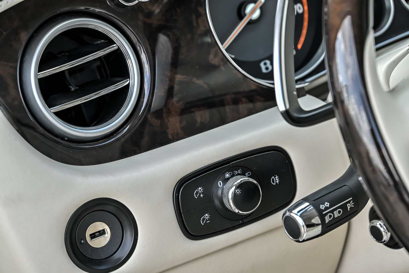 Used 2014 Bentley Continental GT AWD/4WD image 34