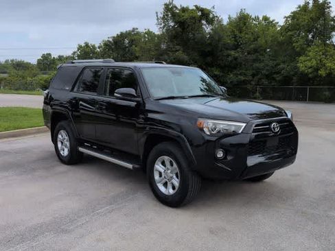Used 2023 Toyota 4Runner SR5 Premium w/ Moonroof Package AWD/4WD image 2