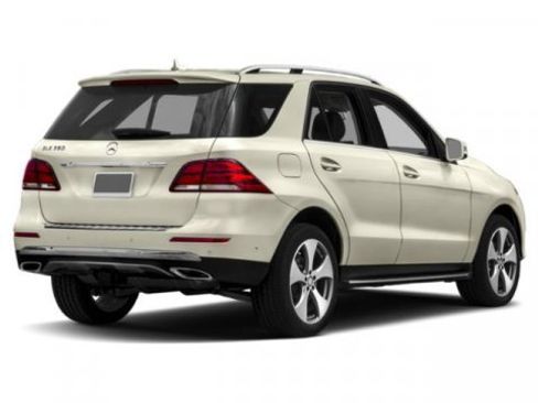 Used 2018 Mercedes-Benz GLE 350 4MATIC image 2
