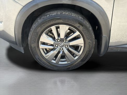 Used 2022 Nissan Pathfinder SV w/ SV Black Package FWD image 27