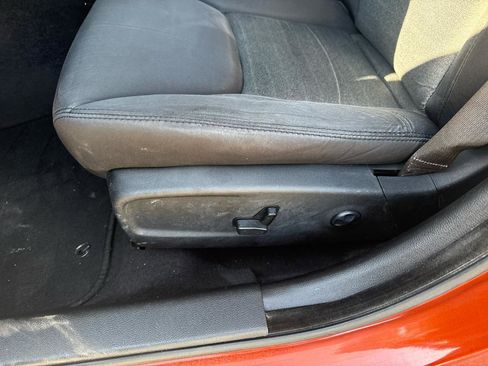 Used 2021 Chrysler 300 Touring w/ Sport Appearance Package image 11