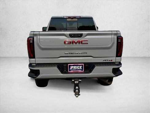 Used 2024 GMC Sierra 2500 AT4 w/ AT4 Premium Plus Package AWD/4WD image 5