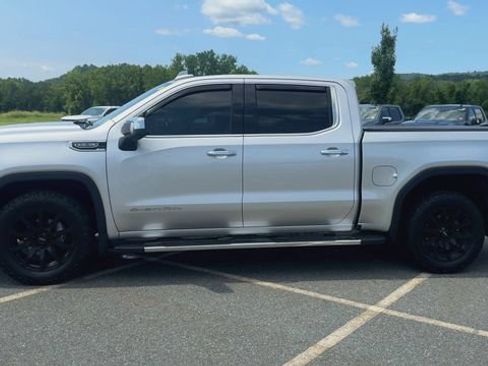 Used 2019 GMC Sierra 1500 SLT w/ SLT Premium Plus Package AWD/4WD image 5