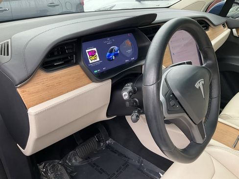 Used 2018 Tesla Model X 100D image 19