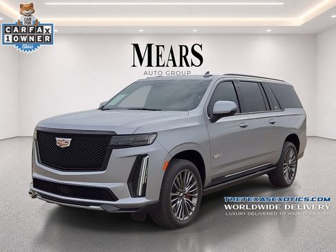 Used 2023 Cadillac Escalade ESV V w/ LPO, Floor Liner Package AWD/4WD image 1