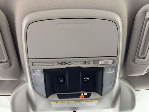 Used 2021 Subaru Forester AWD/4WD image 25