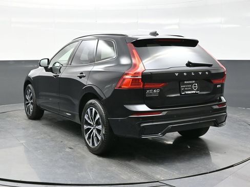 Used 2025 Volvo XC60 B5 Plus w/ Climate Package AWD/4WD image 5
