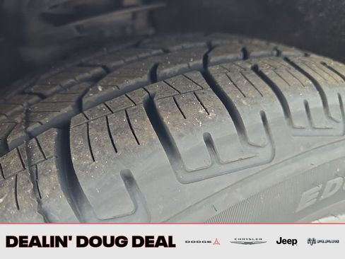 Used 2024 Ford Edge SEL image 26