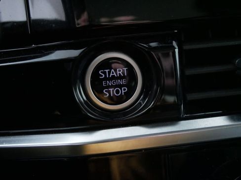 Used 2023 Nissan Pathfinder Platinum image 30