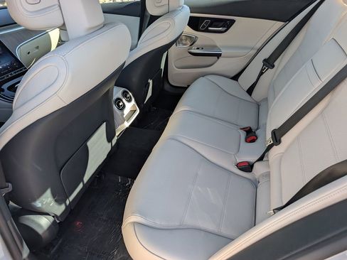 Used 2025 Mercedes-Benz C 300 C 300 image 32