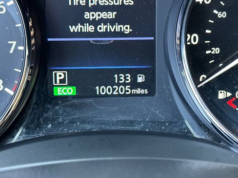 Used 2019 Nissan Rogue SV FWD image 22