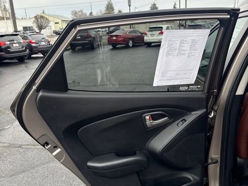 Used 2013 Hyundai Tucson Limited image 11