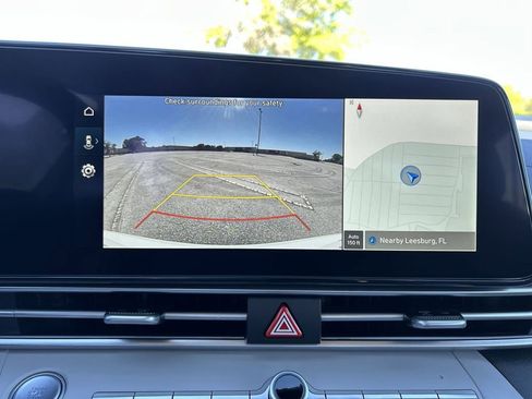 New 2025 Hyundai Elantra Limited image 23