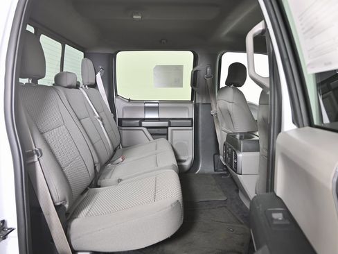 Used 2015 Ford F150 XLT w/ Equipment Group 302A Luxury image 16