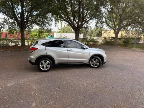 Used 2016 Honda HR-V LX image 4