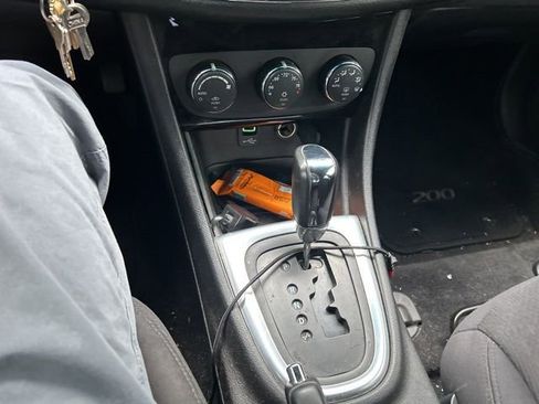 Used 2014 Chrysler 200 Touring w/ 200 S Group image 25