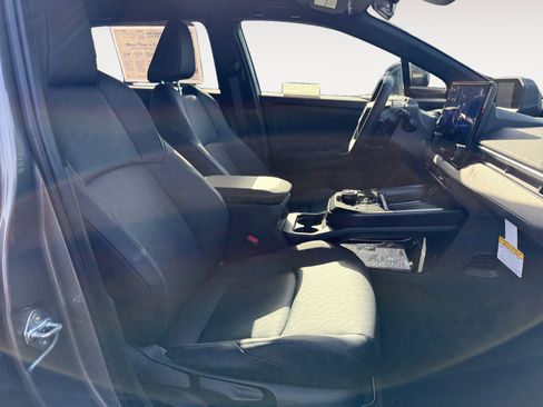 New 2026 Subaru Solterra Premium image 19