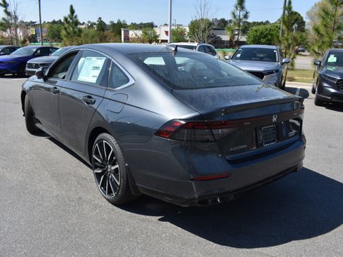 New 2026 Honda Accord Touring image 7