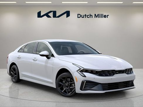 Used 2025 Kia K5 LXS FWD image 8