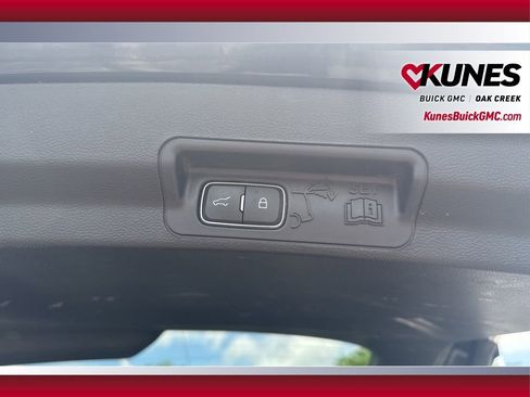 Used 2023 Ford Explorer XLT w/ Equipment Group 202A image 35