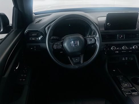 Used 2024 Honda Pilot TrailSport image 17