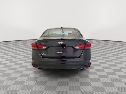 Certified 2025 Nissan Altima 2.5 SR image 10