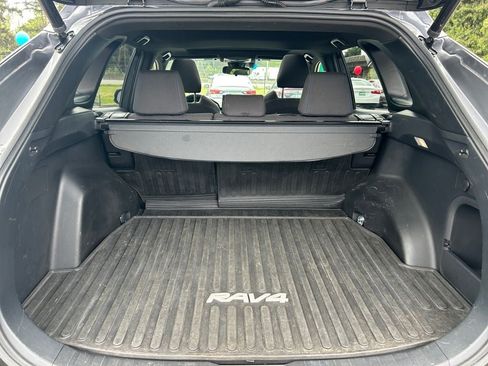 Used 2022 Toyota RAV4 SE w/ Convenience Package AWD/4WD image 22