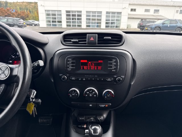 Used 2015 Kia Soul + FWD image 21