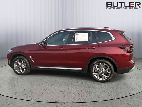 Used 2023 BMW X3 xDrive30i w/ Convenience Package AWD/4WD image 3