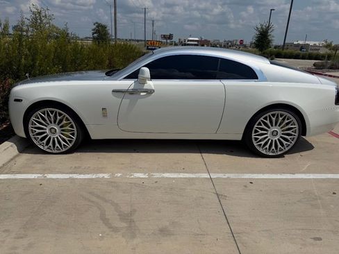 Used 2016 Rolls-Royce Wraith image 4