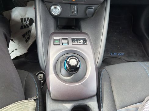 Used 2025 Nissan Leaf S FWD image 10